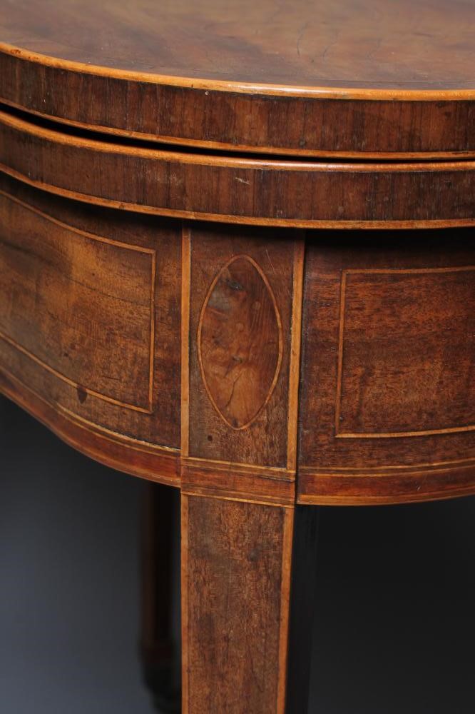 A GEORGIAN MAHOGANY FOLDING TEA TABLE Image