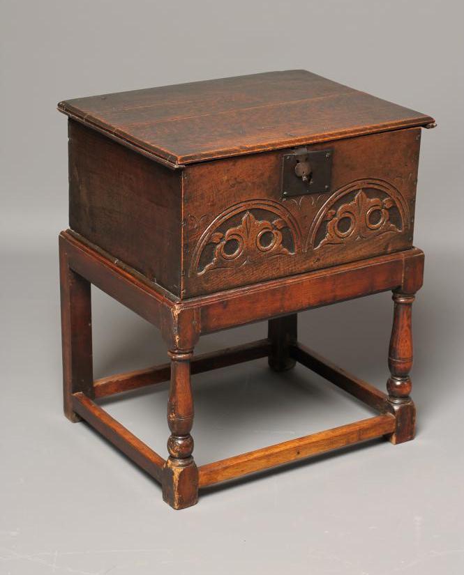 AN OAK BOARDED BOX Image