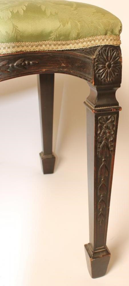 A GEORGIAN STYLE MAHOGANY DRESSING STOOL Image