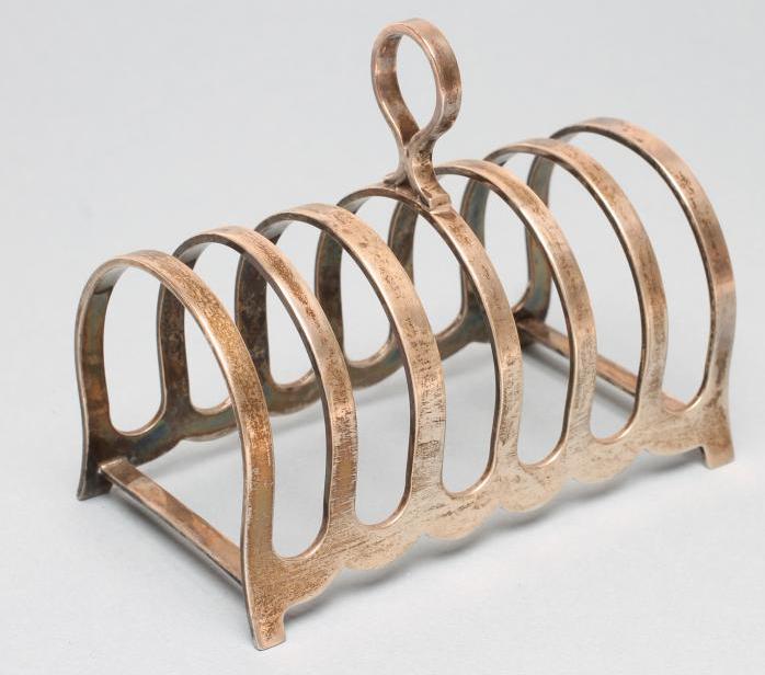 A SILVER SEVEN BAR TOASTRACK Image