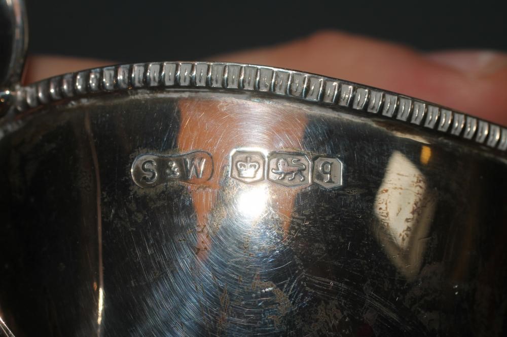 AN ART DECO SILVER SAUCEBOAT Image
