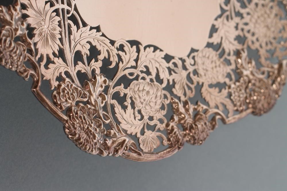 A LOW PEDESTAL SILVER TAZZA Image