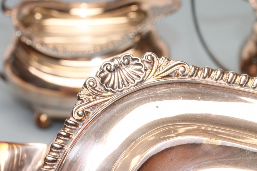A THREE PIECE SILVER TEA SERVICE Image