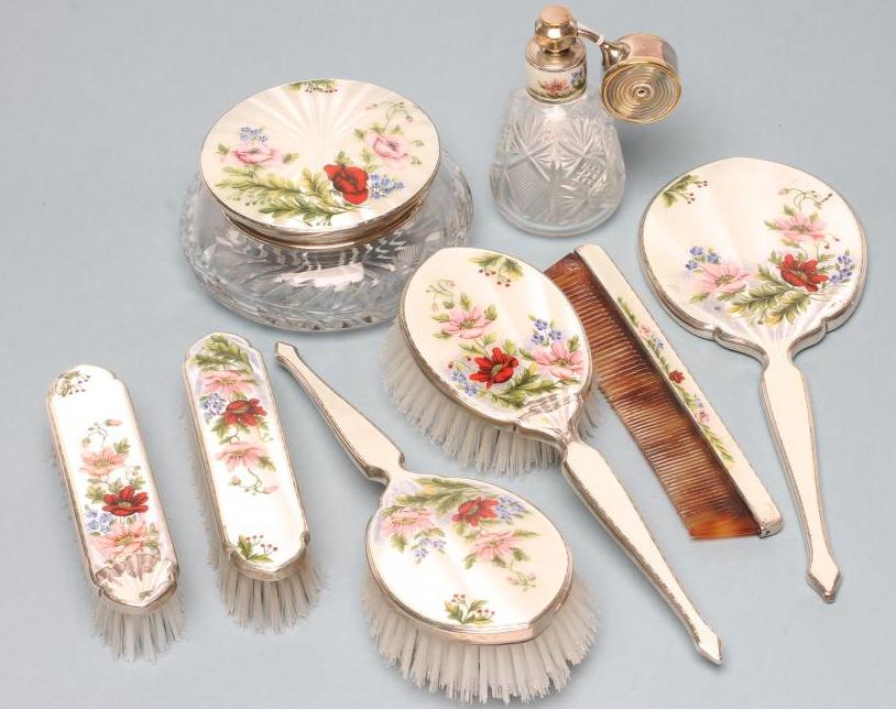 AN EIGHT PIECE SILVER DRESSING TABLE SET Image