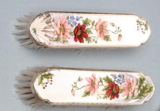 AN EIGHT PIECE SILVER DRESSING TABLE SET Image