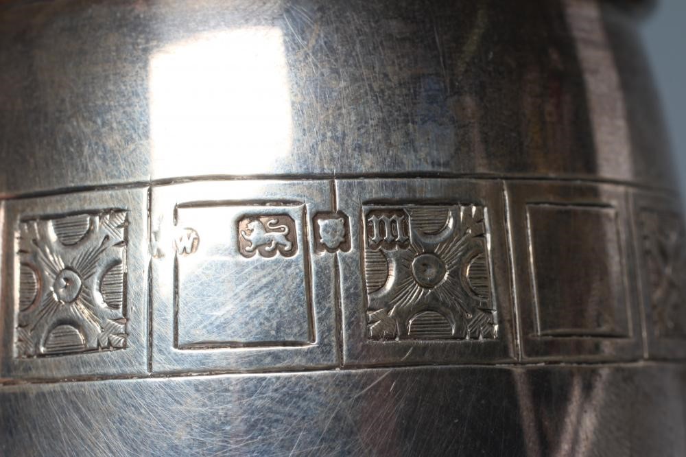 AN ART DECO SILVER SUGAR CASTER Image