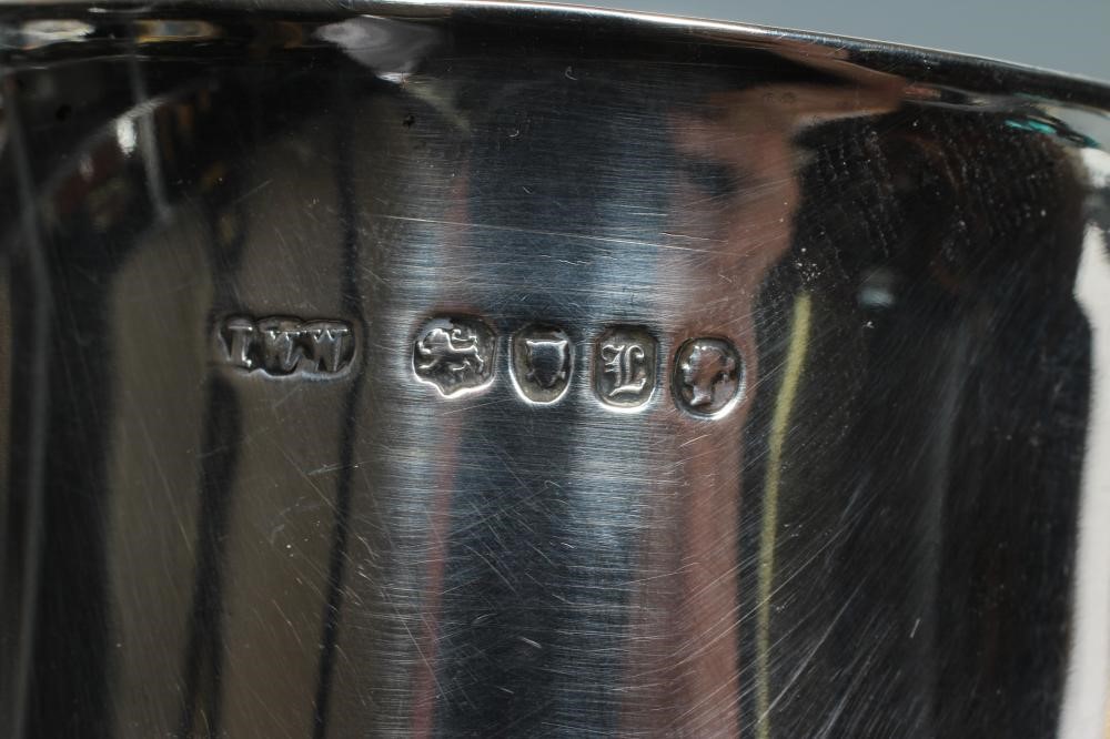 A PAIR OF EARLY VICTORIAN SILVER BEAKERS, maker's mark IWW, London 1846, of plain cylindrical form Image