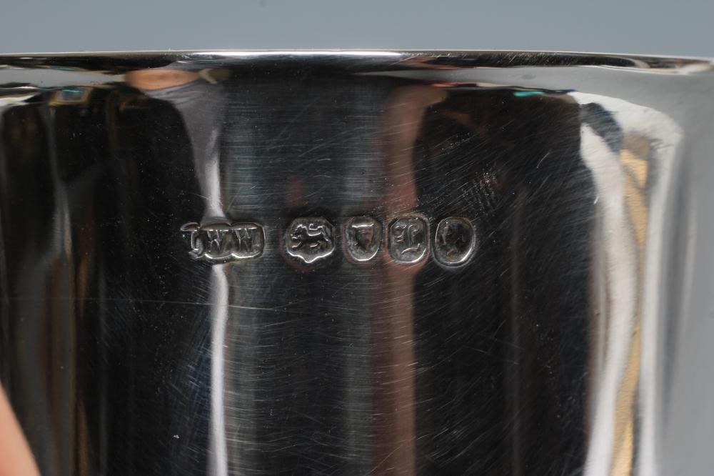 A PAIR OF EARLY VICTORIAN SILVER BEAKERS, maker's mark IWW, London 1846, of plain cylindrical form Image