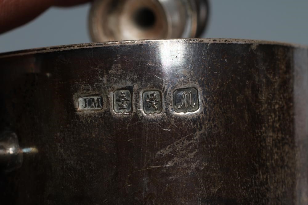 AN EDWARDIAN SCOTTISH SILVER TABLE LIGHTER Image