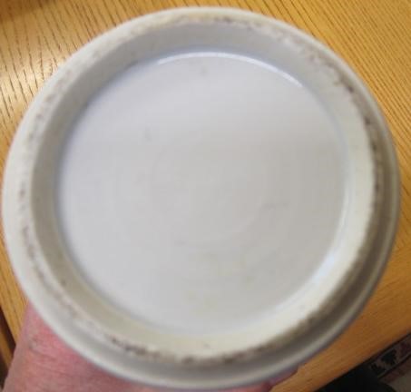 THREE CHINESE PORCELAIN VASES Image