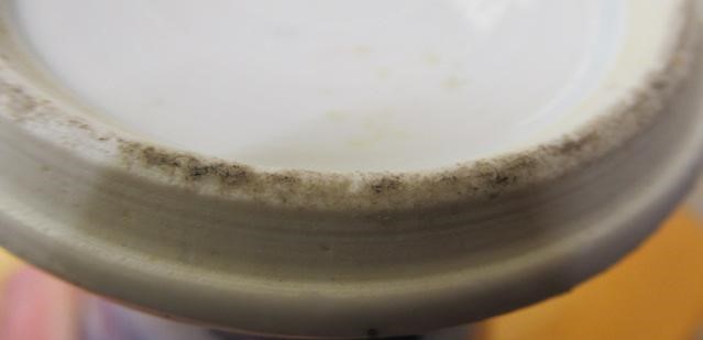 THREE CHINESE PORCELAIN VASES Image