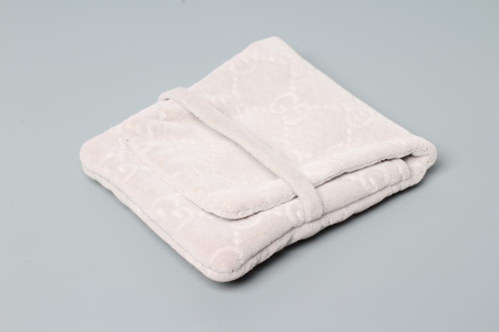 A GUCCI SILVER CHAIN NECKLACE Image