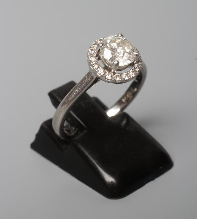 A DIAMOND CLUSTER RING Image