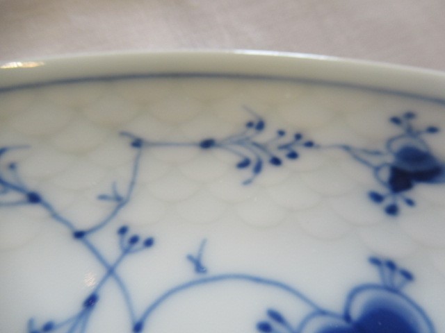 A BING AND GRONDAHL COPENHAGEN PORCELAIN DINNER AND COFFEE SERVICE Image