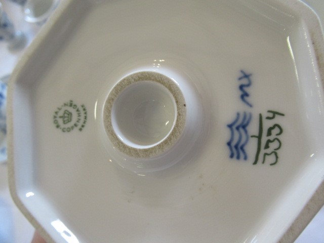 A BING AND GRONDAHL COPENHAGEN PORCELAIN DINNER AND COFFEE SERVICE Image