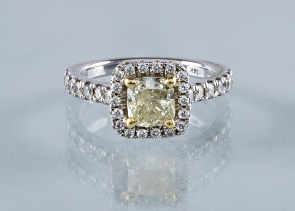 A DIAMOND CLUSTER RING Image