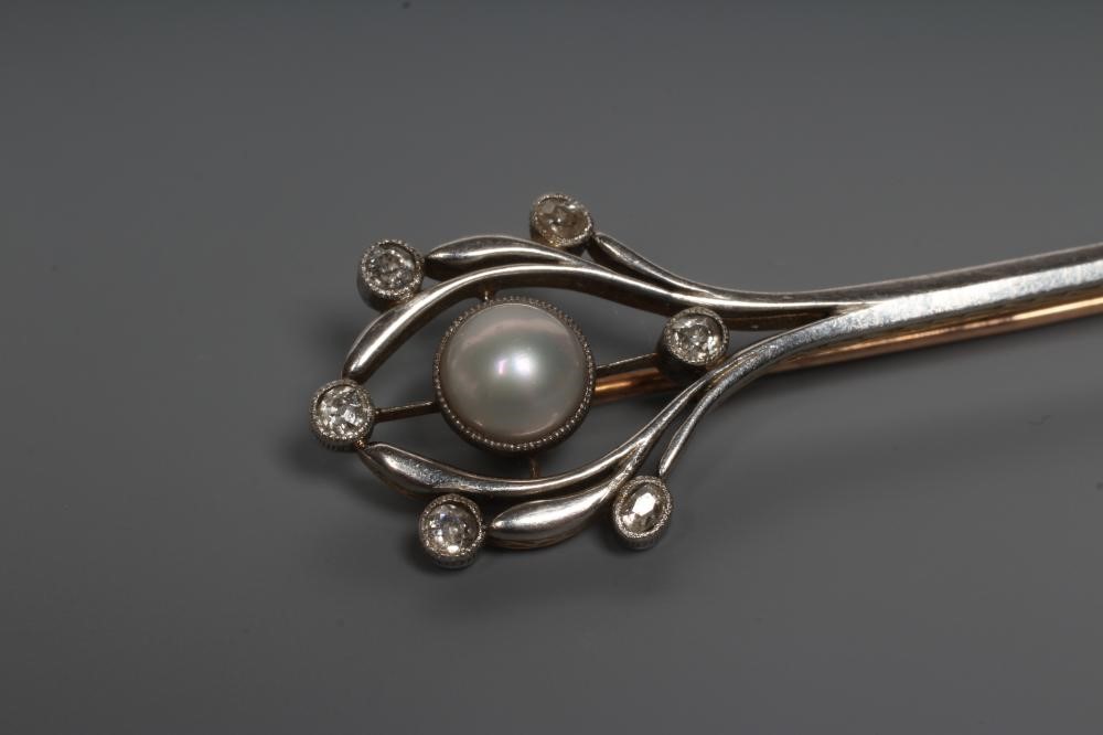 AN EDWARDIAN BOUTON PEARL AND DIAMOND BROOCH Image