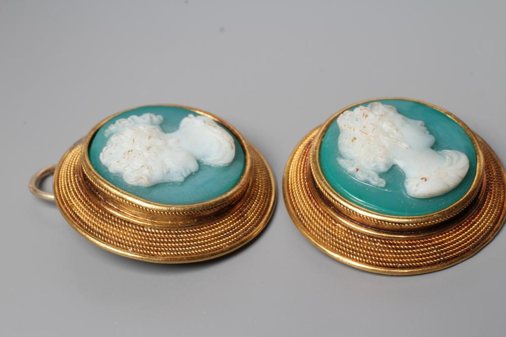 A PAIR OF VICTORIAN GREEN HARDSTONE CAMEO EARRINGS Image