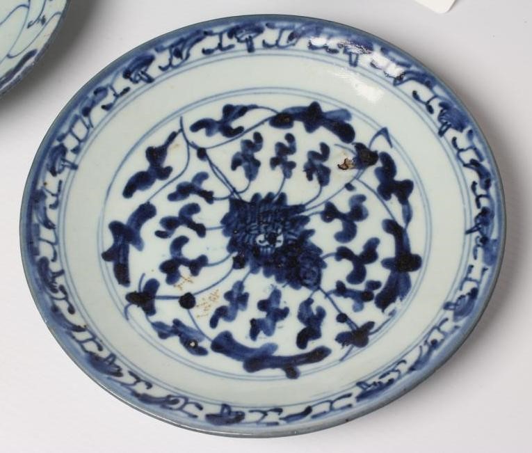 A CHINESE PORCELAIN BOWL of flared circular form Image