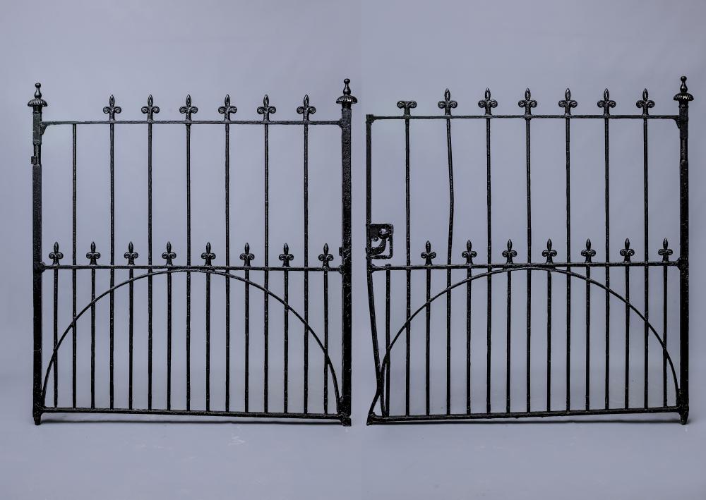 A PAIR OF VICTORIAN IRON VEHICULAR GATES of barred form in cast and wrought iron Image