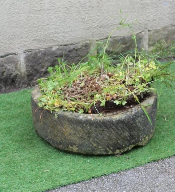A SANDSTONE TROUGH of well cut circular form, 23" x 8 1/2" (Est. plus 24% premium inc. VAT) Image