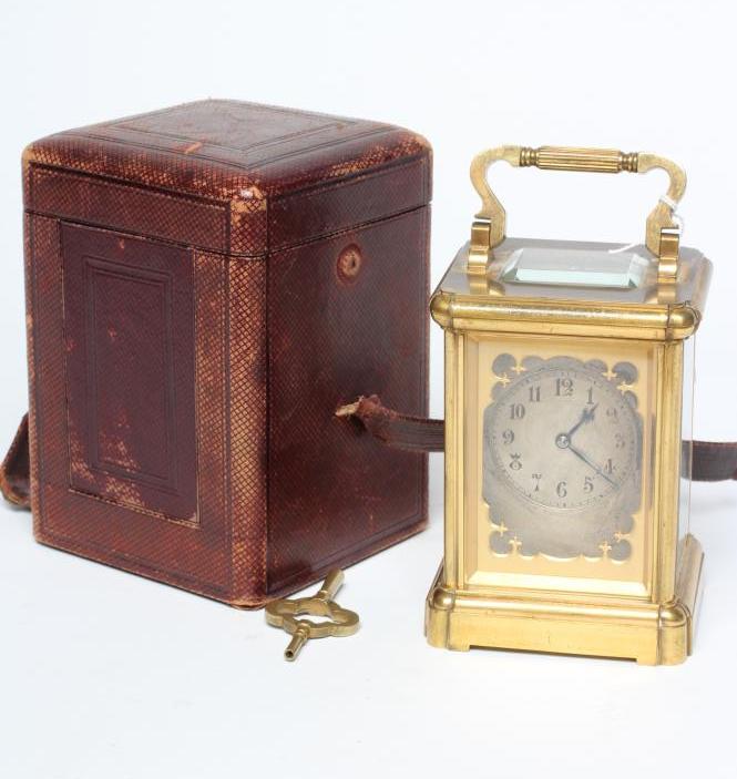 A BRASS CASED CARRIAGE CLOCK Image