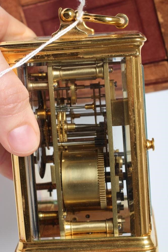 A BRASS CASED CARRIAGE CLOCK Image
