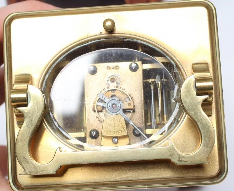 A BRASS CASED CARRIAGE CLOCK Image