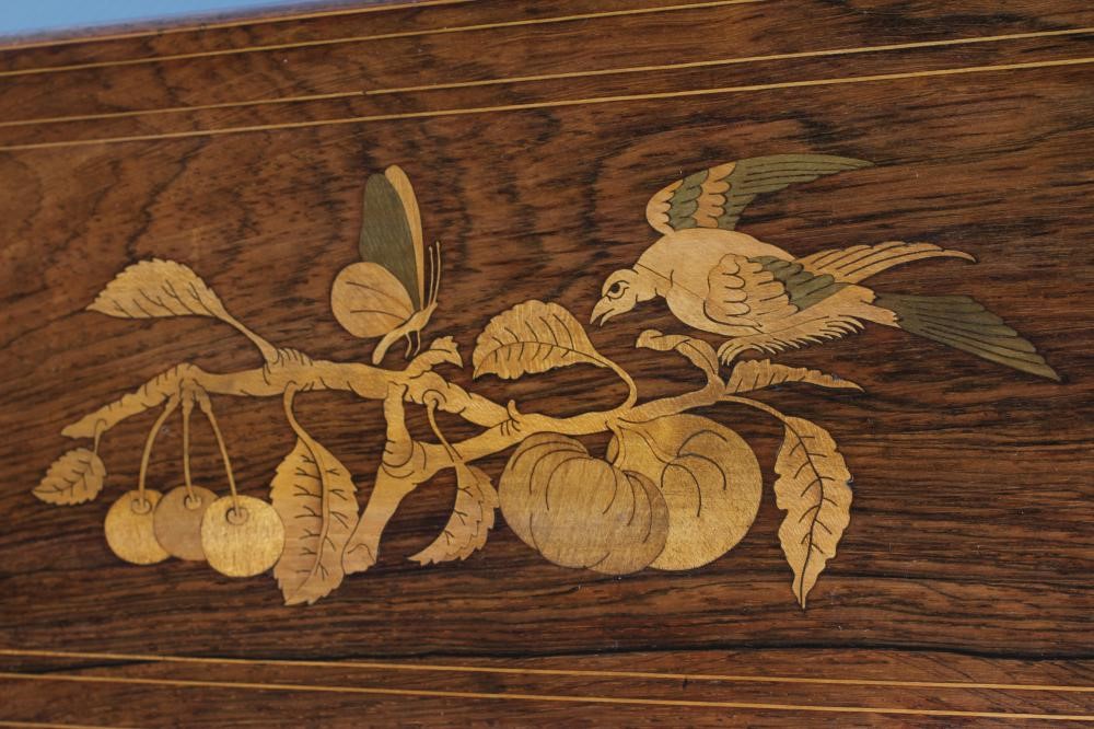 A KEY WIND MUSICAL BOX Image