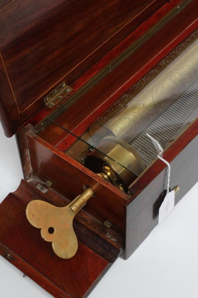 A KEY WIND MUSICAL BOX Image