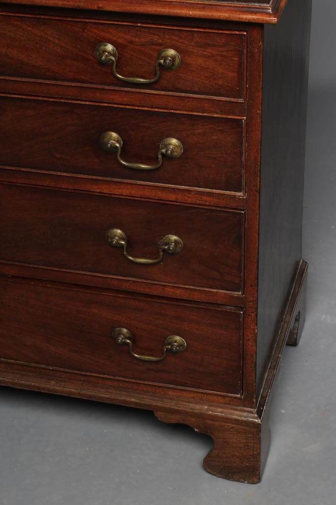 A GEORGIAN MAHOGANY STRAIGHT FRONT CHEST Image
