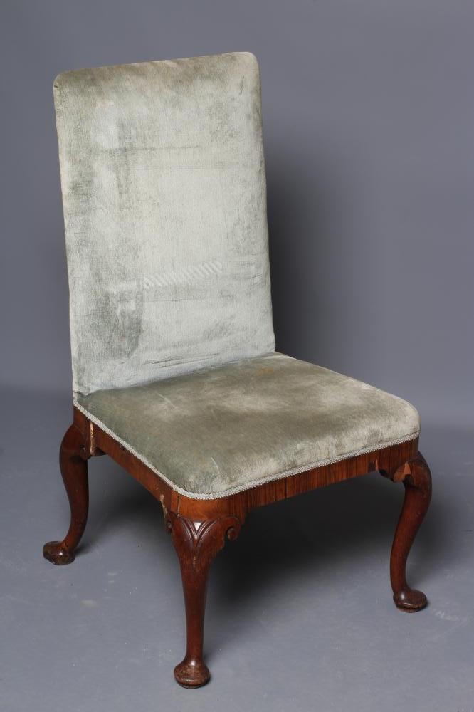 AN EARLY GEORGIAN WALNUT SIDE CHAIR Image