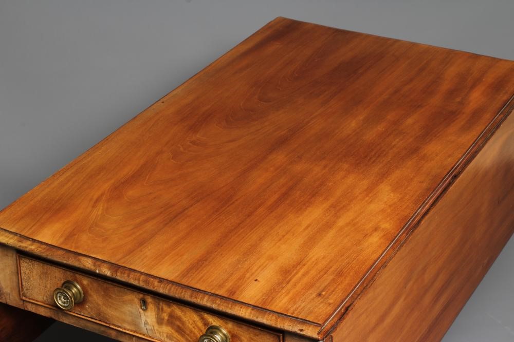 A MAHOGANY PEMBROKE TABLE Image