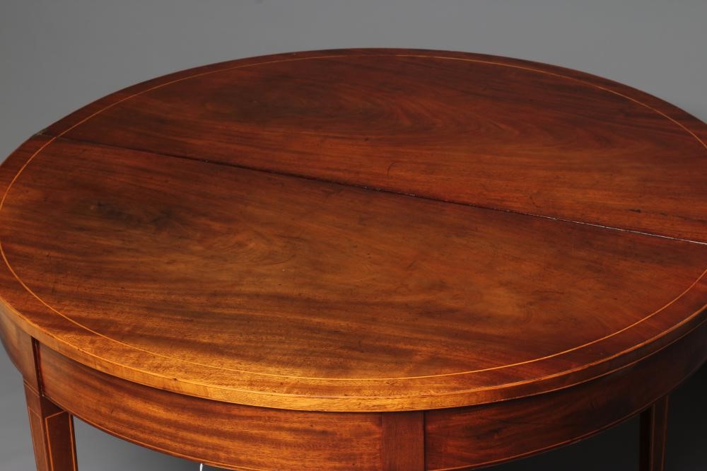 A GEORGIAN MAHOGANY FOLDING TEA TABLE Image