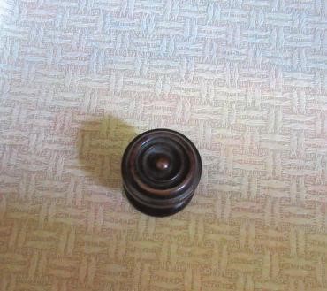 A LARGE GEORGIAN OAK AND MAHOGANY BANDED HOUSEKEEPERS CUPBOARD Image