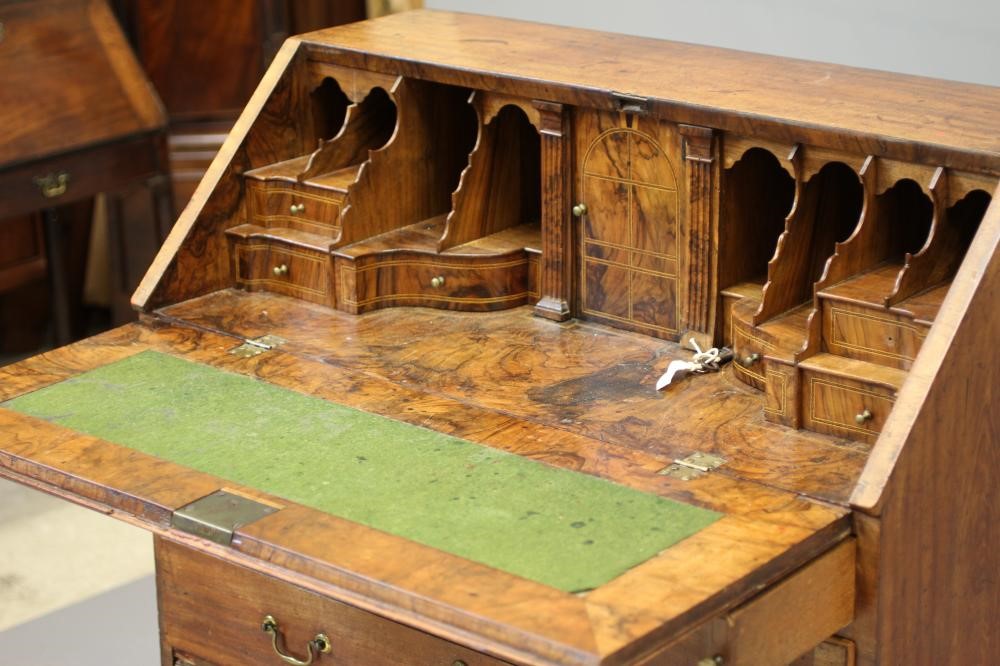 A GEORGIAN MAHOGANY BUREAU Image