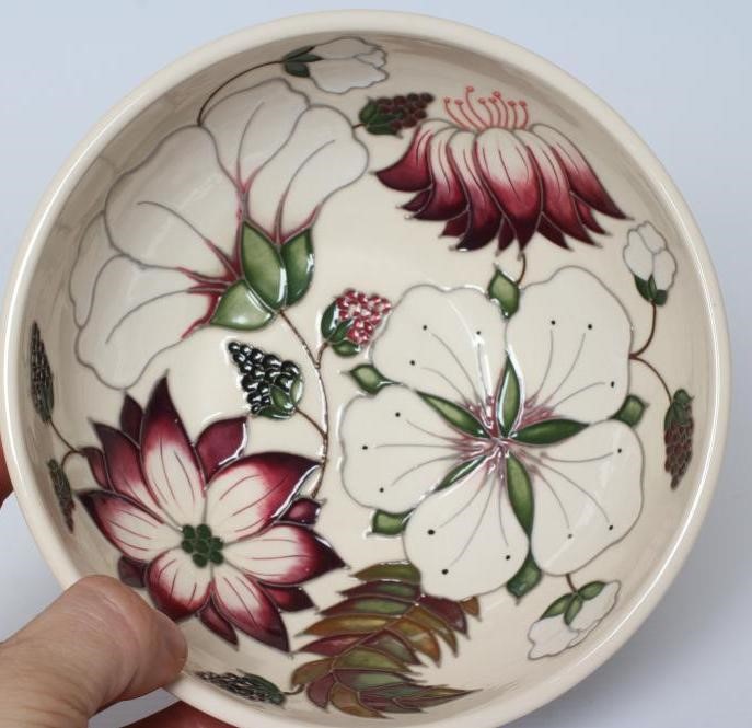 A MOORCROFT POTTERY BRAMBLE REVISITED PATTERN SMALL BOWL Image