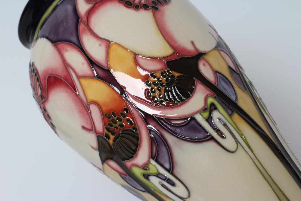 A MOORCROFT POTTERY EMMA PATTERN VASE Image