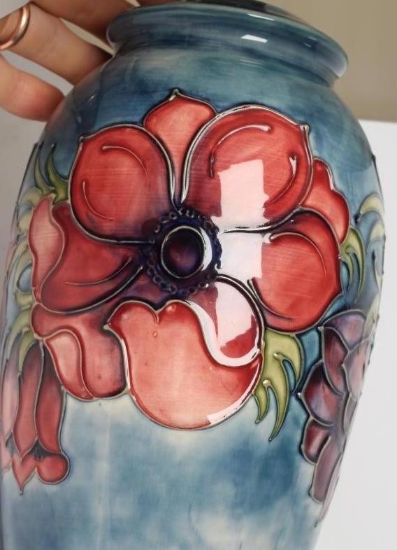A MOORCROFT POTTERY ANEMONE PATTERN ELECTRIC TABLE LAMP BASE, mid 20th century, of slender ovoid Image