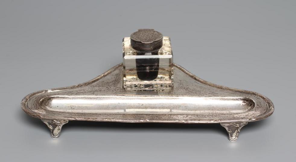 A SCOTTISH SILVER DESK STANDISH Image