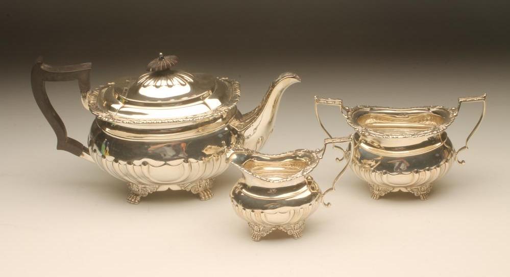 *A LATE VICTORIAN THREE PIECE SILVER TEA SERVICE Image