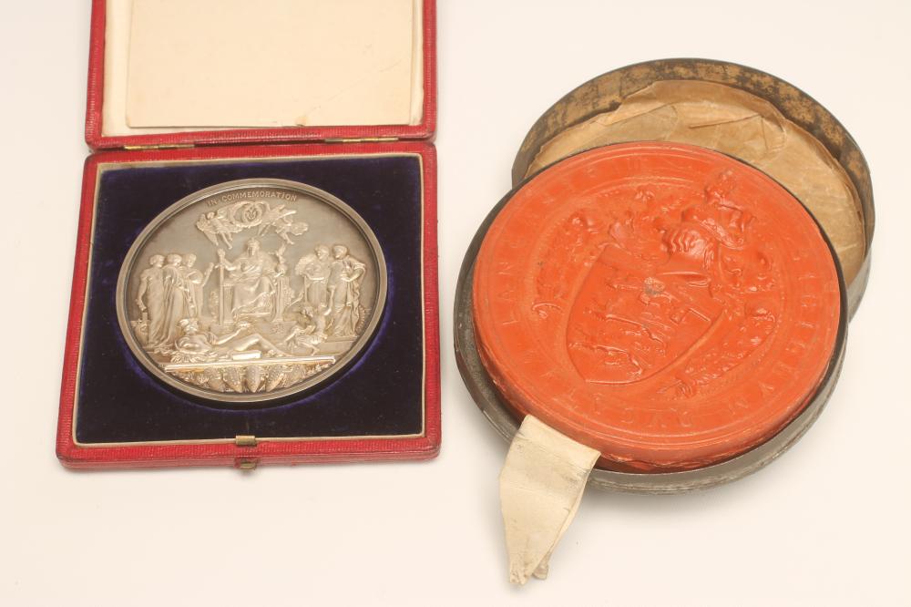 A BRITISH COMMEMORATIVE LARGE SILVER MEDALLION by J.E. Boehm produced by the Royal Mint for Queen Image