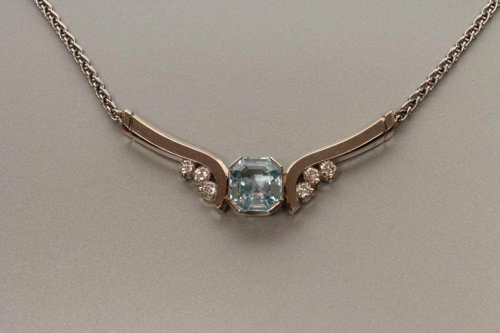 A MODERN AQUAMARINE AND DIAMOND NECKLACE Image
