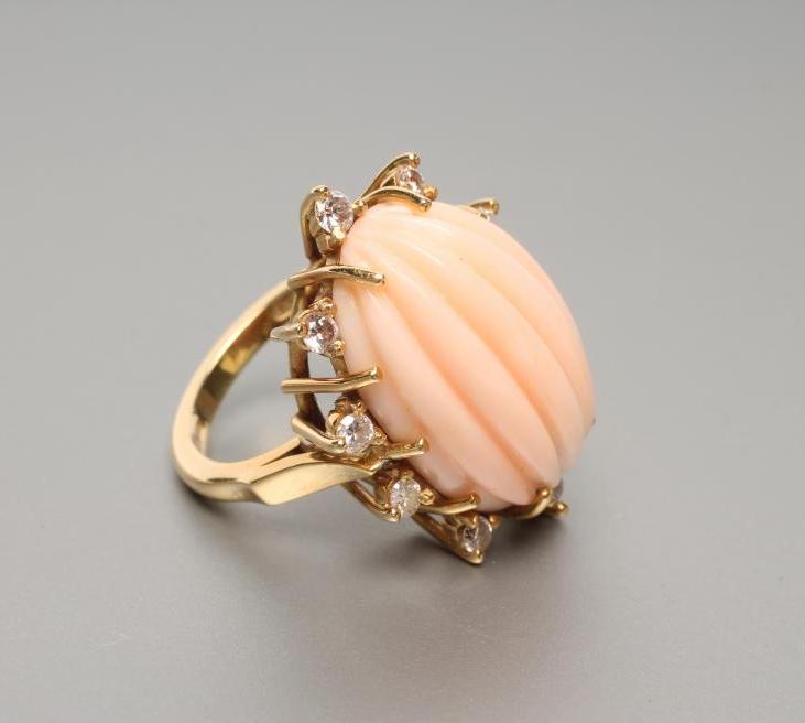 A COCKTAIL RING Image