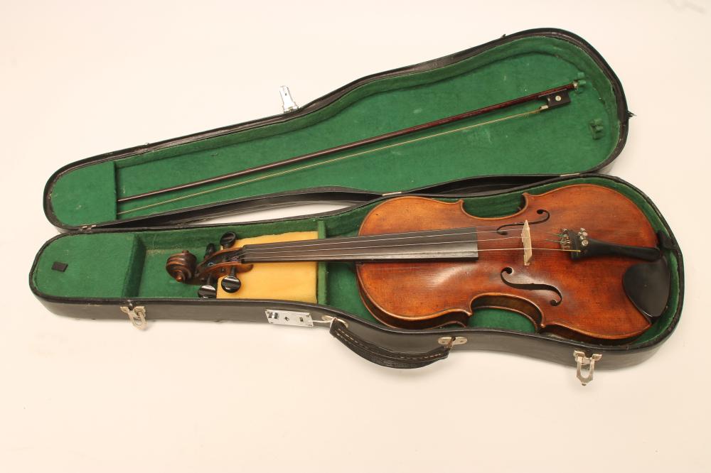 A VIOLIN Image