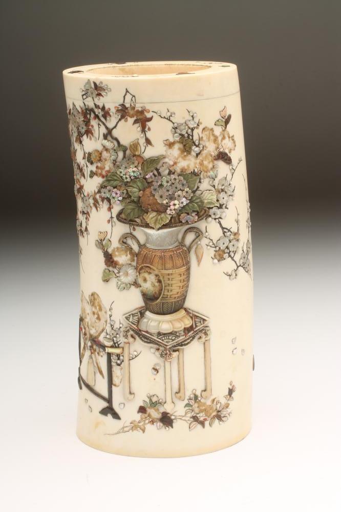 A JAPANESE IVORY SHIBAYAMA TUSK VASE AND COVER Image