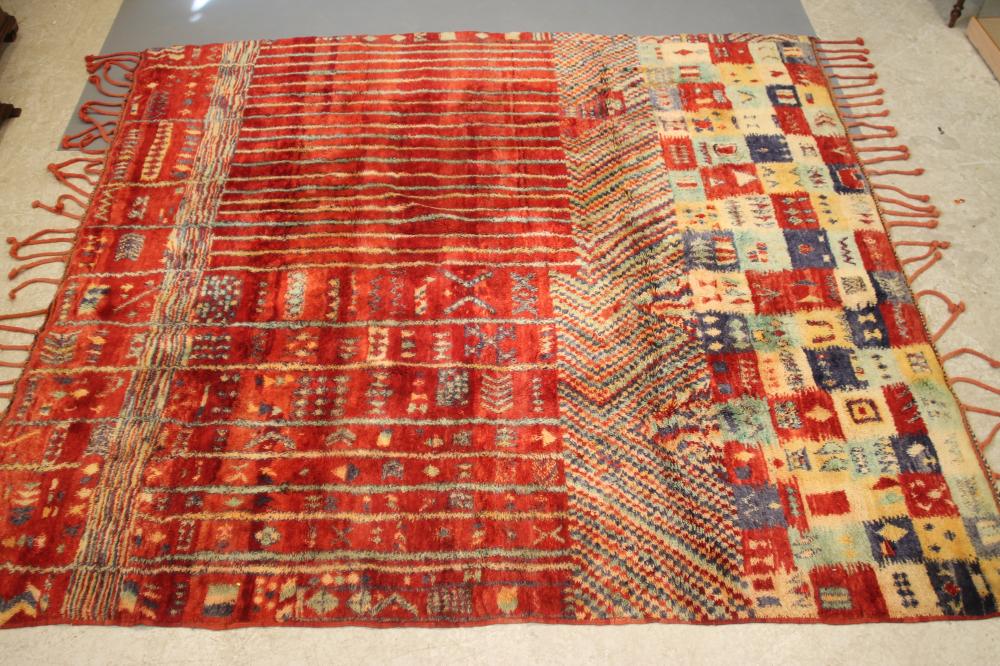 A MOROCCAN BERBER WOOL RUG Image