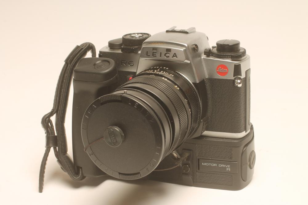A LEICA R6 CAMERA Image