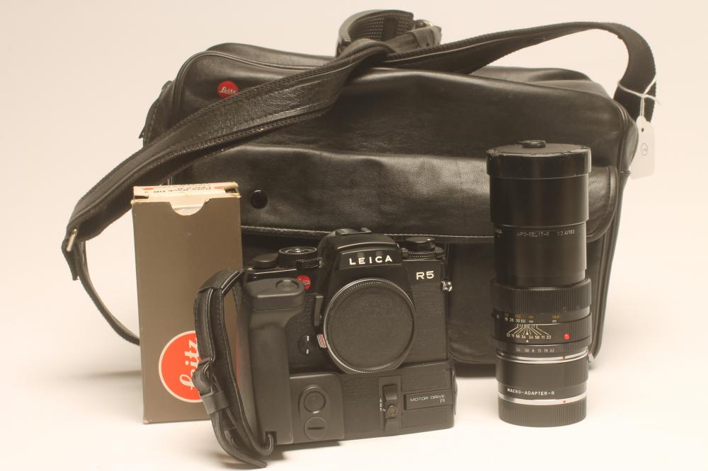 A LEICA R5 CAMERA Image