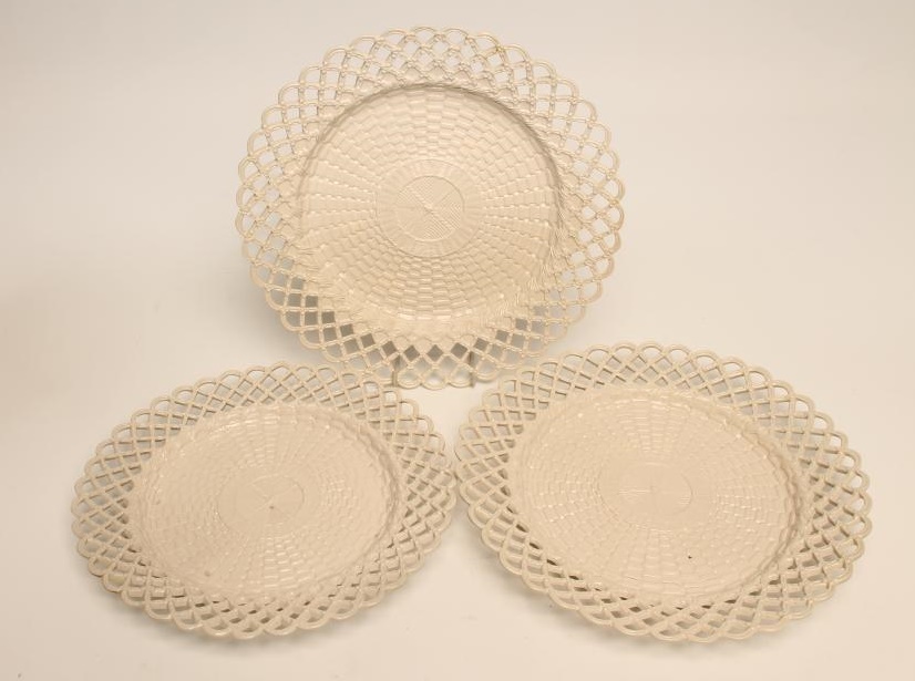 A PAIR OF SALTGLAZE STONEWARE BASKET WEAVE PLATES Image